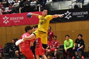 王者の貫禄を見せつける　全勝で単独トップを独走